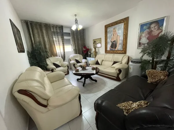 SHITET SHTEPI 1 KATESHE  145.000 € (RRUGA BARDHYL)