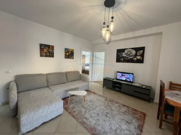 Tirane, jepet me qera apartament 2+1+Ballkon Kati 6, 96 m² 800 € (Rruga Haxhi Dalliu)