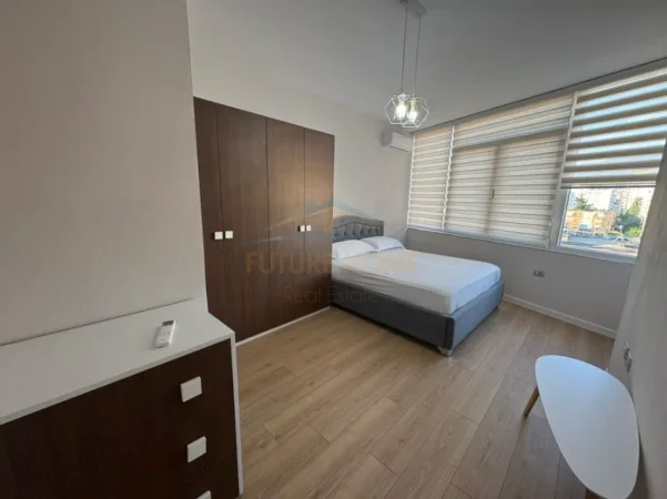 Tirane, jepet me qera apartament 2+1+Ballkon Kati 6, 96 m² 800 € (Rruga Haxhi Dalliu)