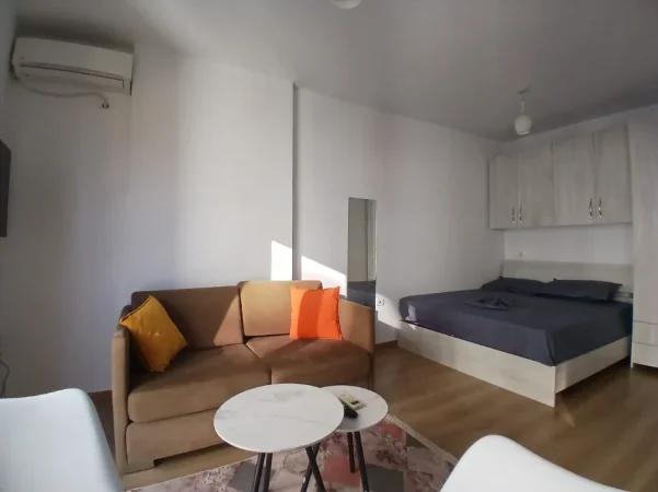 Tirane, jepet me qera garsoniere Kati 7, 40 m² 370 € (SPITALI AMERIKAN 2)