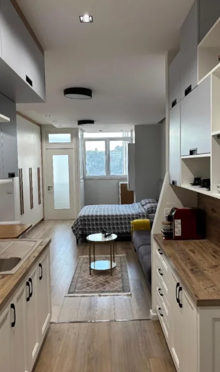 Tirane, jepet me qera garsoniere Kati 9, 35 m² 450 € (VILAT GJERMANE)
