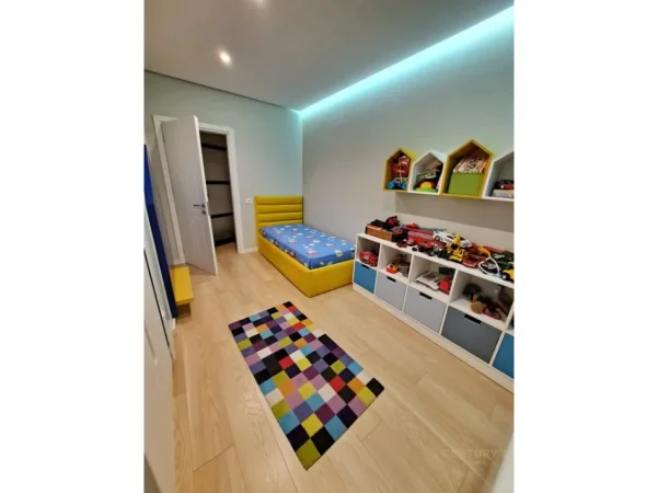 Shqiperi, jepet me qera apartament 3+1+Aneks+Ballkon Kati 4, 130 m² 1.000 € (Kompleksi vizion plus)