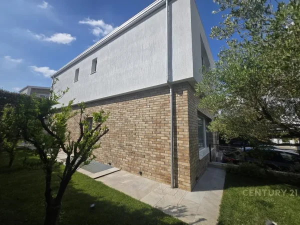 Tirane, jepet me qera Vile Vile 2 Katshe , 314 m² 4.000 € (Rezidenca Elysium)
