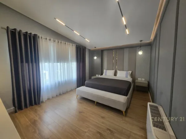 Tirane, jepet me qera Vile Vile 2 Katshe , 314 m² 4.000 € (Rezidenca Elysium)