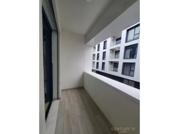 Tirane, jepet me qera apartament 2+1+Aneks+Ballkon Kati 2, 117 m² 1.200 € (Met invest)