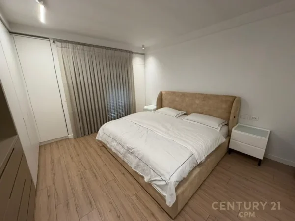 Tirane, jepet me qera apartament 2+1 Kati 6, 152 m² 1.200 € (Komuna e Parisit)