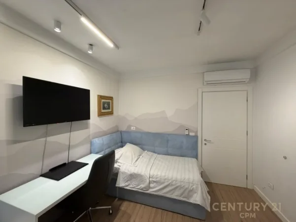 Tirane, jepet me qera apartament 2+1 Kati 6, 152 m² 1.200 € (Komuna e Parisit)