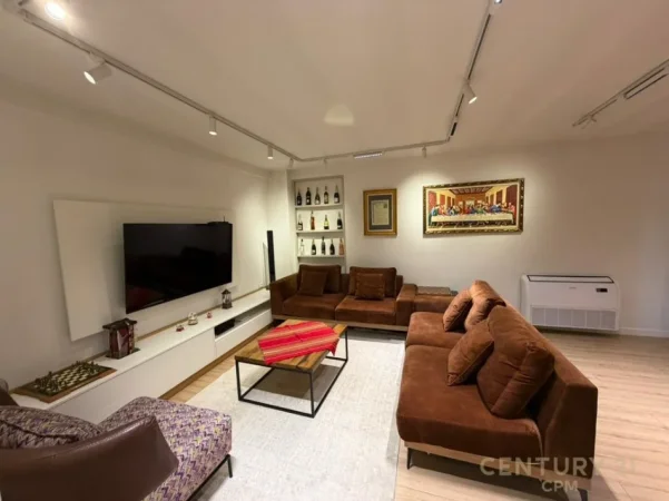 Tirane, jepet me qera apartament 2+1 Kati 6, 152 m² 1.200 € (Komuna e Parisit)