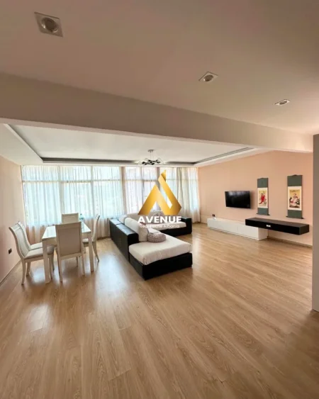 Tirane, jepet me qera apartament 2+1+Ballkon Kati 2, 140 m² 650 € (Rruga Dritan Hoxha)