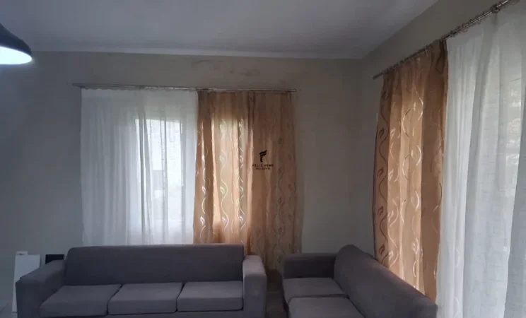 Tirane, jepet me qera apartament 2+1 Kati 3, 113 m² 550 € (RRUGA E ELBASANIT)