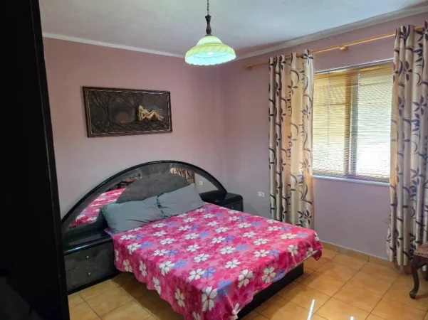 Tirane, jepet me qera apartament 2+1 Kati 3, 99 m² 450 € (Ish Fusha E Aviacionit)