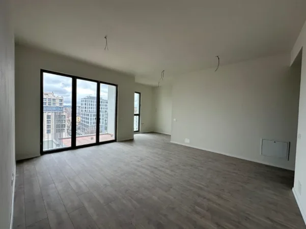 Tirane, jepet me qera zyre Kati 4, 125 m² 1.000 € (Bulevardi i Ri)