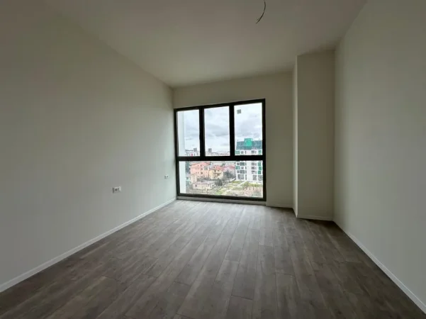 Tirane, jepet me qera zyre Kati 4, 125 m² 1.000 € (Bulevardi i Ri)