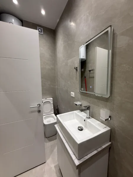 Tirane, shitet apartament 2+1 Kati 10, 70 m² 225.000 € (MYSLYM SHYRI)