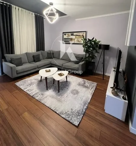 Tirane, jepet me qera apartament 2+1+Ballkon Kati 0, 90 m² 650 € (Rruga Eduart Mano)