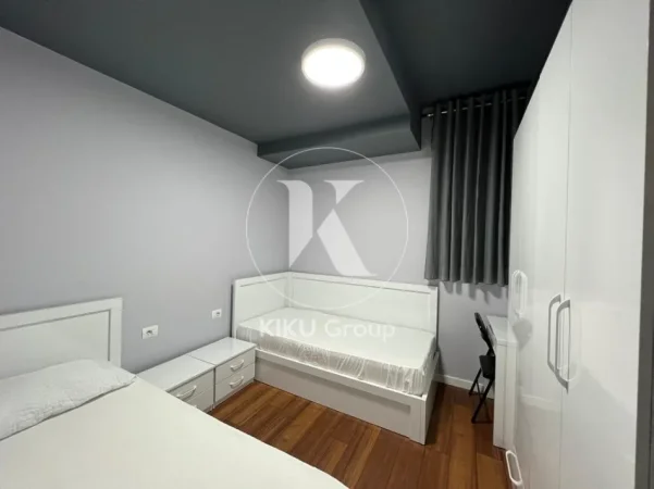 Tirane, jepet me qera apartament 2+1+Ballkon Kati 0, 90 m² 650 € (Rruga Eduart Mano)