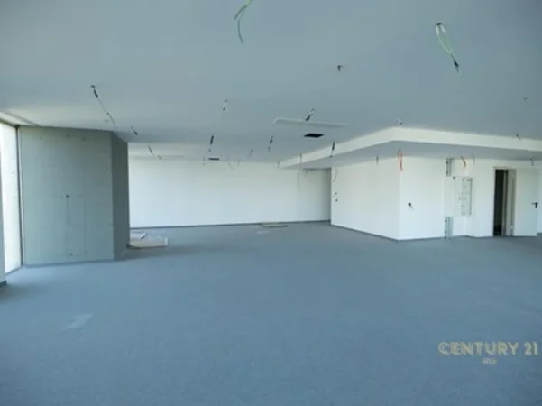 Tirane, jepet me qera zyre Kati 6, 1.569 m² 40.000 € (Downtown 1)