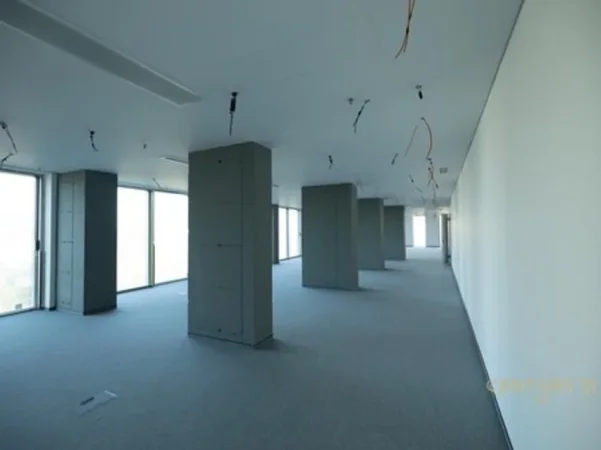Tirane, jepet me qera zyre Kati 6, 1.569 m² 40.000 € (Downtown 1)
