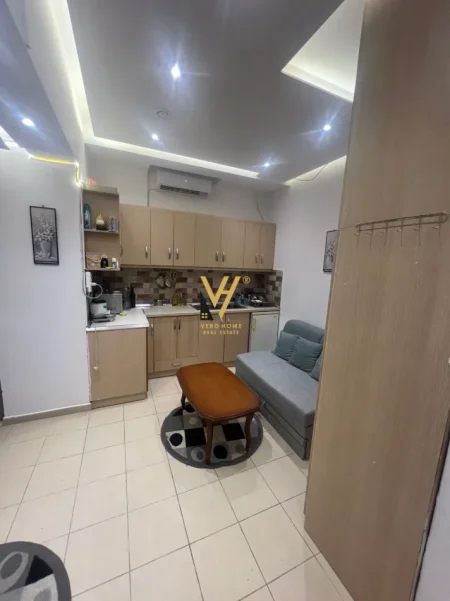Tirane, jepet me qera apartament Kati 1, 38 m² 320 € (LIQENI I THATE)