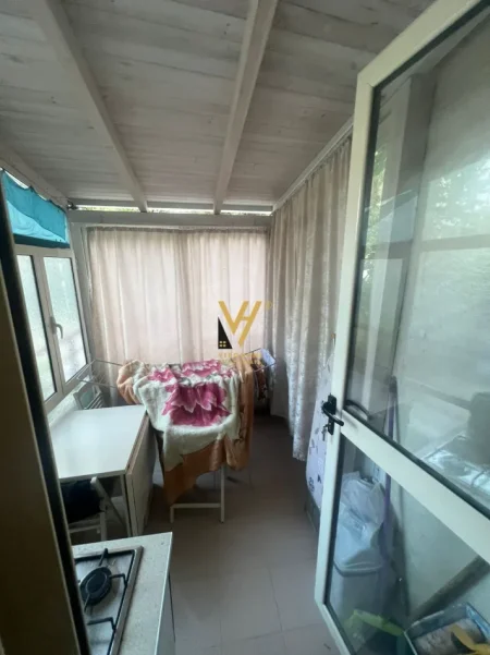 Tirane, jepet me qera apartament Kati 1, 38 m² 320 € (LIQENI I THATE)