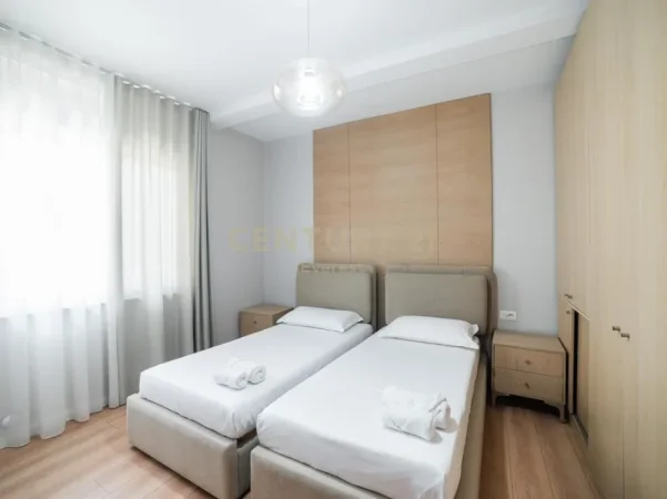 PAZARI I RI, SHESIM APARTAMENT 2+1