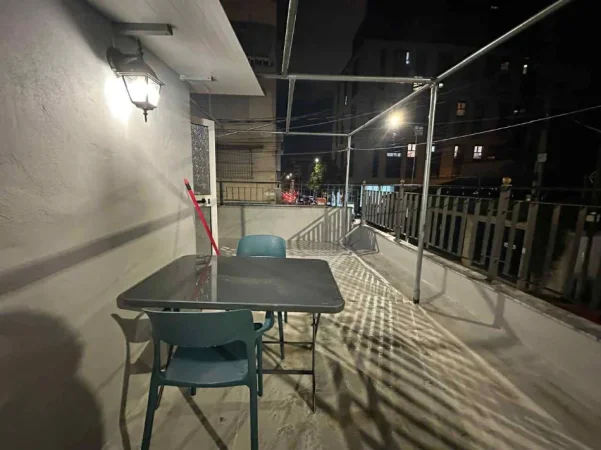Tirane, jepet me qera 1+1 Kati 0, 50 m² 500 € 