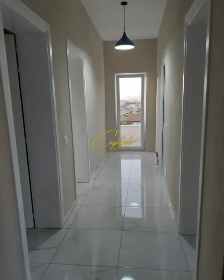 Tirane, jepet me qera apartament 3+1 Kati 3, 115 m² 550 € (RRUGA E ELBASANIT)
