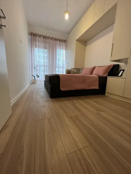 Tirane, jepet me qera apartament 1+1 Kati 3, 60 m² 650 € (21 Dhjetori)
