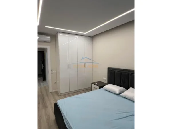 Tirane, jepet me qera apartament 1+1+Ballkon Kati 1, 73 m² 550 € (Kompleksi E88)