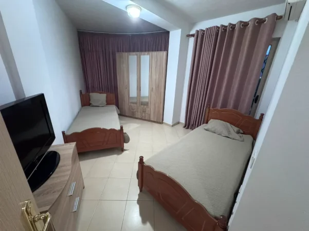 Tirane, jepet me qera nga Pronari, pa-komision apartament 2+1+Aneks+Ballkon Kati 3, 520 €