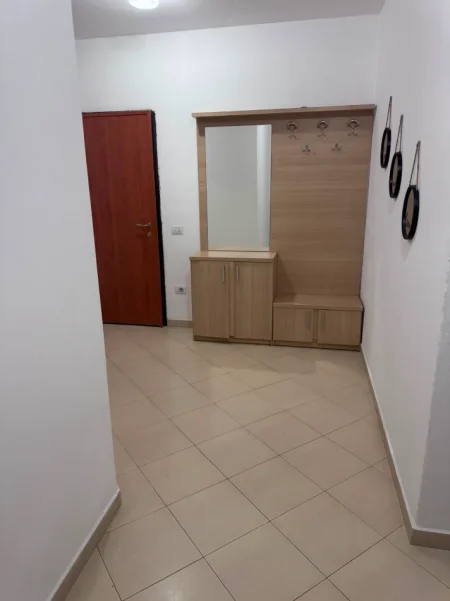 Tirane, jepet me qera nga Pronari, pa-komision apartament 2+1+Aneks+Ballkon Kati 3, 520 €