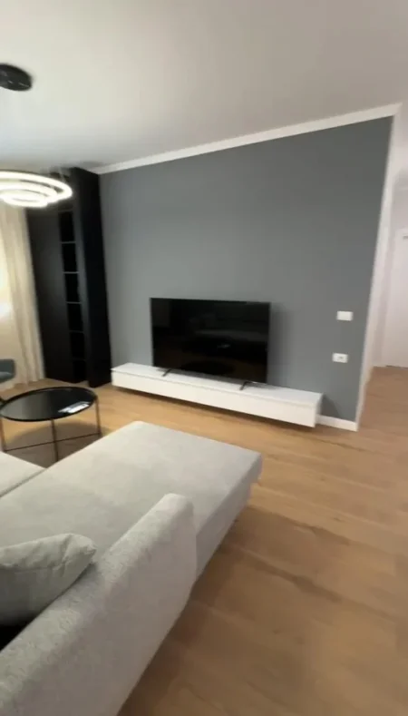 Tirane, jepet me qera apartament 2+1 Kati 3, 145 m² 1.500 € (Rruga e Durrësit)