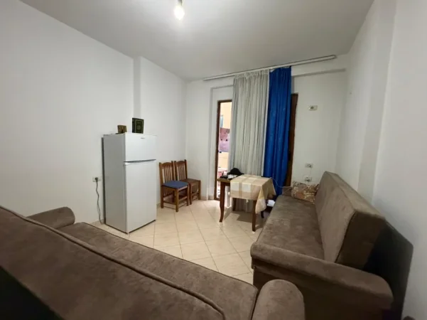 Tirane, jepet me qera apartament 1+1 , 75 m² 400 € (Astir)