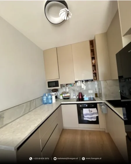 Tirane, jepet me qera apartament+verande | Penthouse 2+1 , 117 m² 900 € 