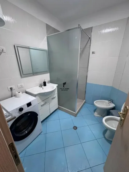 Tirane, jepet me qera apartament 2+1 Kati 3, 118 m² 500 € (YZBERISHT)