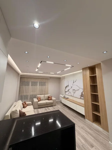 Tirane, jepet me qera apartament 1+1+parkim Kati 2, 70 m² 60.000 Lek (Urban Gate Astir)