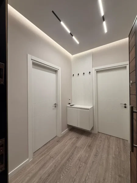 Tirane, jepet me qera apartament 1+1 Kati 1, 70 m² 600 € (Astir)