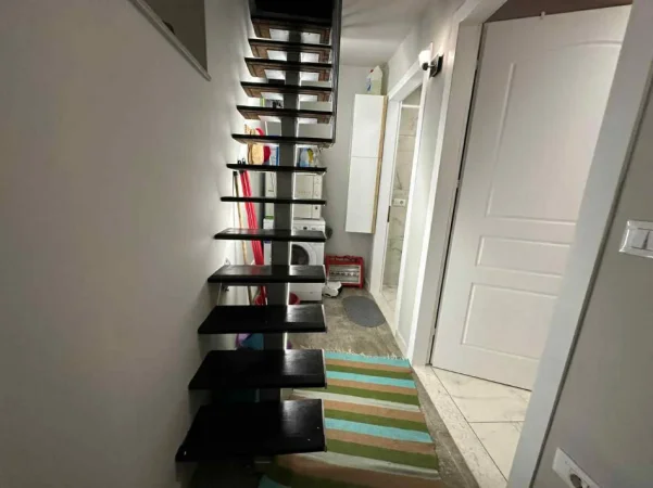 Tirane, jepet me qera apartament 1+1 Kati 0, 50 m² 500 € (Shkolla e Kuqe)