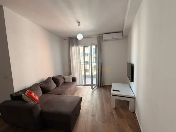 Tirane, shitet apartament 2+1 Kati 5, 89 m² 147.000 € (UNAZA E RE)