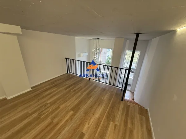 Tirane, jepet me qera apartament Dublex Kati 1, 60 m² 450 € 