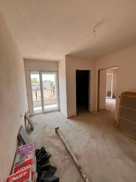 Tirane, shitet apartament 1+1+Ballkon Kati 3, 52 m² 141.600 € (Shkolla Osman Myderizi)