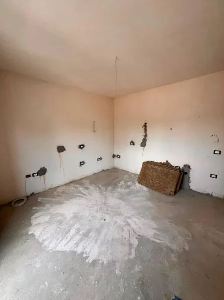 Tirane, shitet apartament 1+1+Ballkon Kati 3, 52 m² 141.600 € (Shkolla Osman Myderizi)