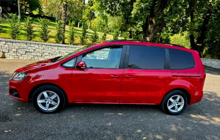 Tirane, makine Seat alhambra Benzin, e kuqe manuale Klima 210.212 km 4.900 €