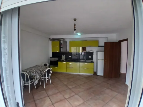 Tirane, jepet me qera apartament 1+1 Kati 3, 63 m² 550 € 