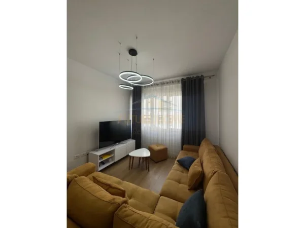 Tirane, shitet apartament 3+1 Kati 4, 138 m² 320.000 € (SELITE)