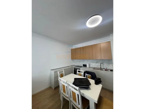 Tirane, shitet apartament 3+1 Kati 4, 138 m² 320.000 € (SELITE)