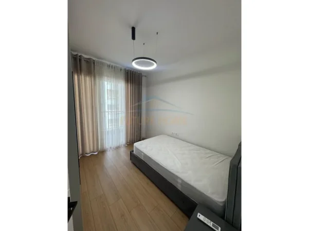 Tirane, shitet apartament 3+1 Kati 4, 138 m² 320.000 € (SELITE)