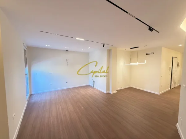 Tirane, shitet apartament 2+1 Kati 5, 80 m² 165.000 € (BRRYLI)