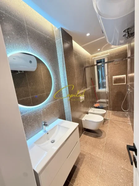 Tirane, shitet apartament 2+1 Kati 5, 80 m² 165.000 € (BRRYLI)