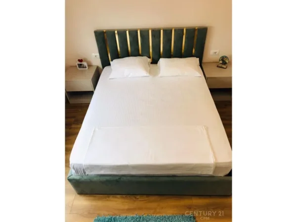 Tirane, jepet me qera apartament 1+1 Kati 5, 56 m² 650 € (mine peza)